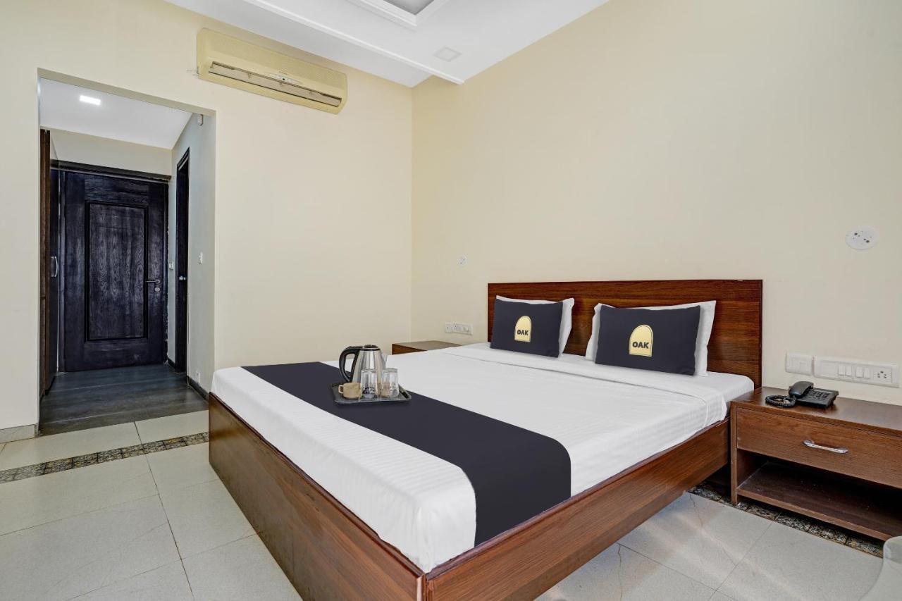 Townhouse Oak Hotel Rama Nashik Esterno foto