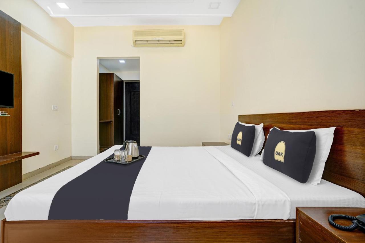 Townhouse Oak Hotel Rama Nashik Esterno foto