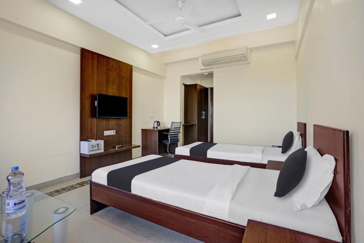 Townhouse Oak Hotel Rama Nashik Esterno foto
