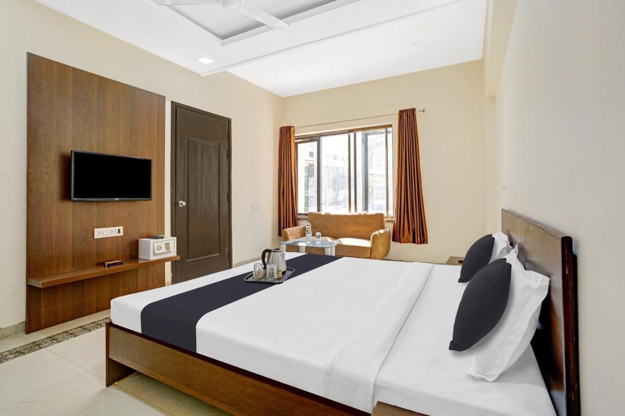 Townhouse Oak Hotel Rama Nashik Esterno foto